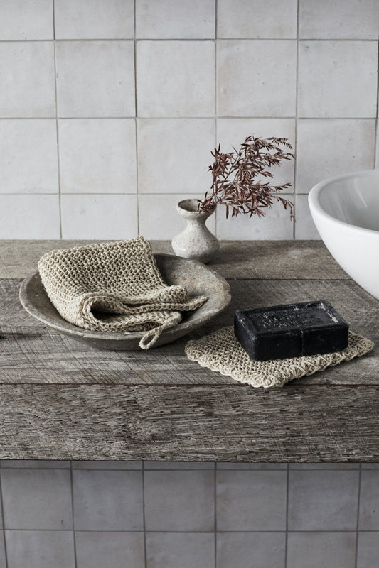 Hanf Körperpeeling Set – Exquisite Hautpflege für anspruchsvolle Sinne