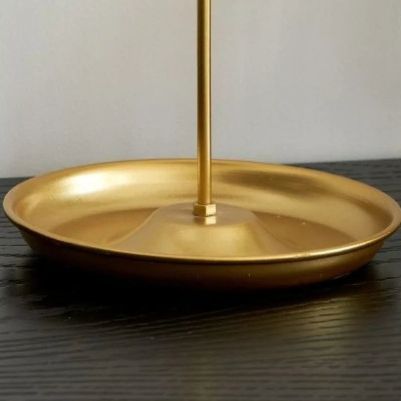 Iris Eleganz: Der exquisite Schmuckständer