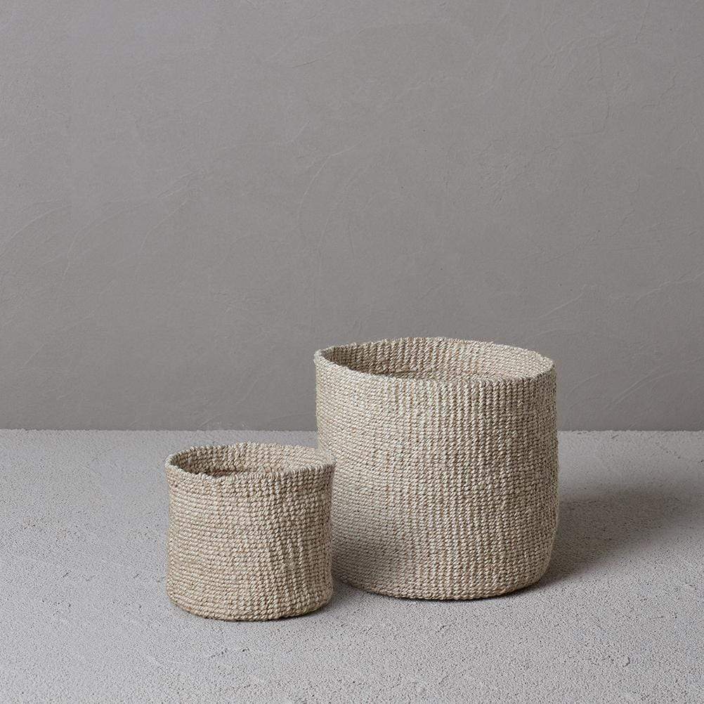 Elegantes Geflecht: Topf-Duo für stilvolle Akzente