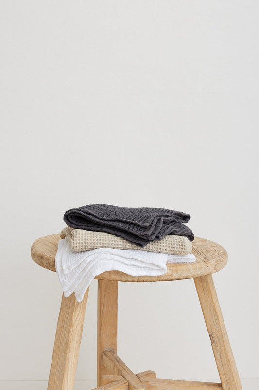 Exklusives Handtuch aus handgewebter Baumwolle - Anthrazit