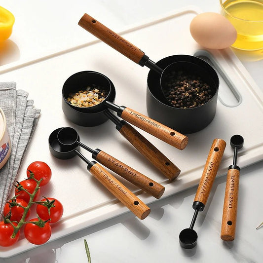 Exklusives 8-teiliges Messset aus Walnussholz und schwarzem Edelstahl