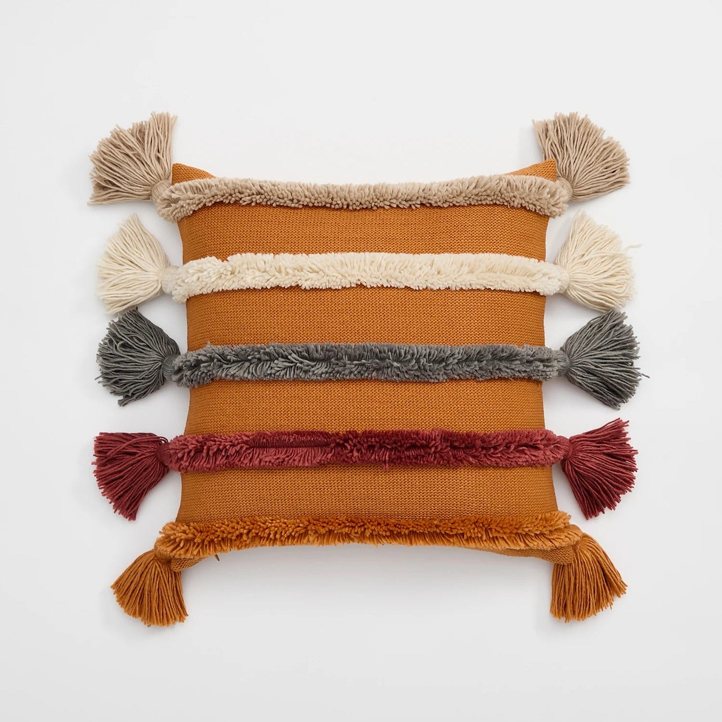 Casa Bohemia: Eleganter Gepolsterter Bezug für zeitlose Wohnkultur