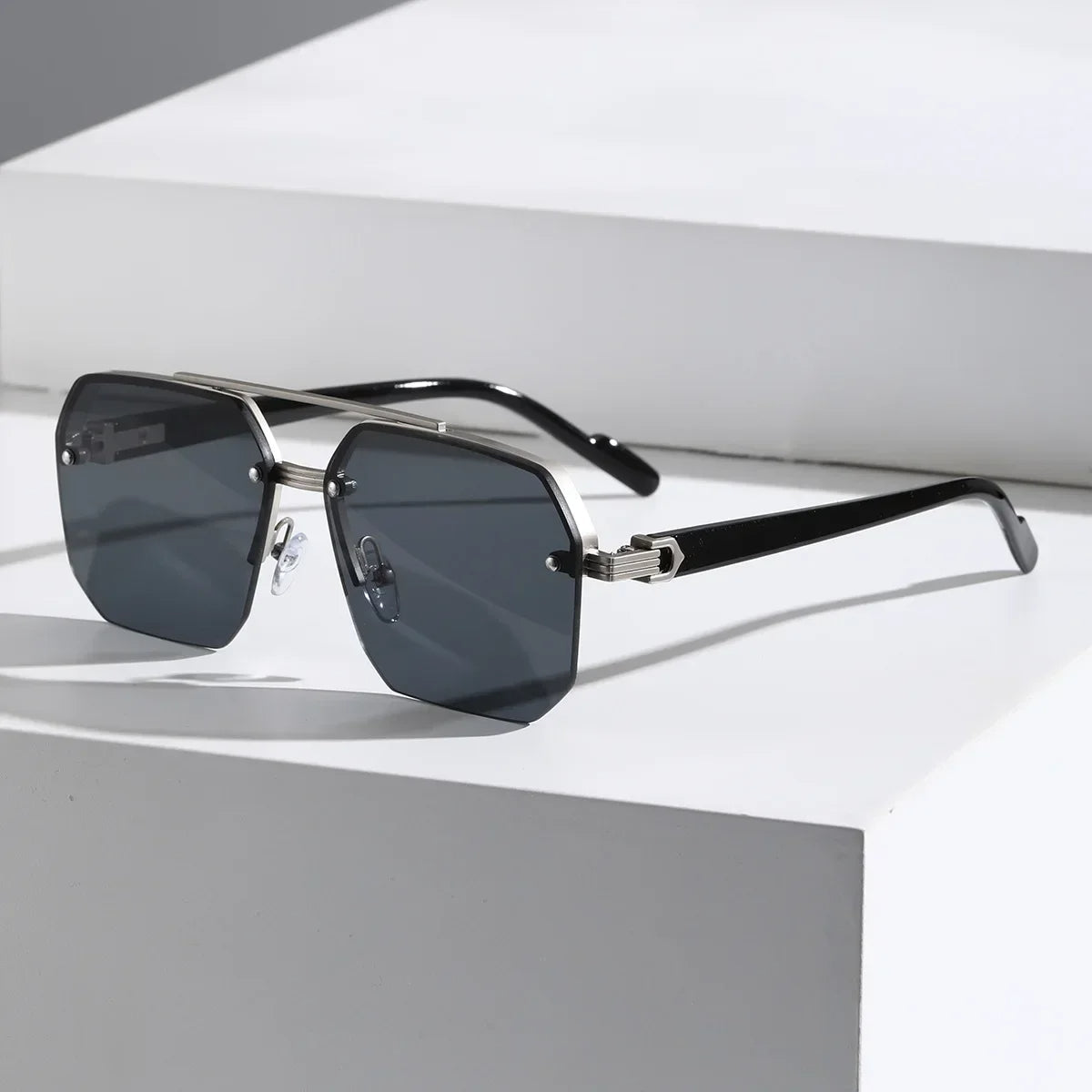 Aether Geometrische Sonnenbrille: Zeitlose Eleganz trifft modernes Design