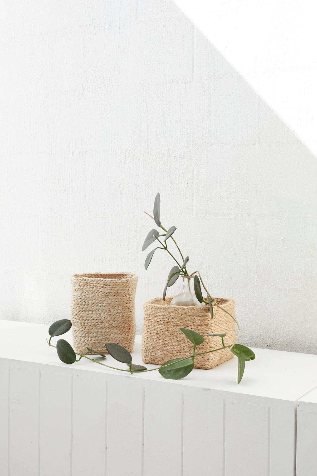 Eleganter Jutekorb: Kompakt und Quadratisch