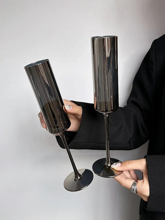 Elegante Noir Champagnerflöten aus Frankreich