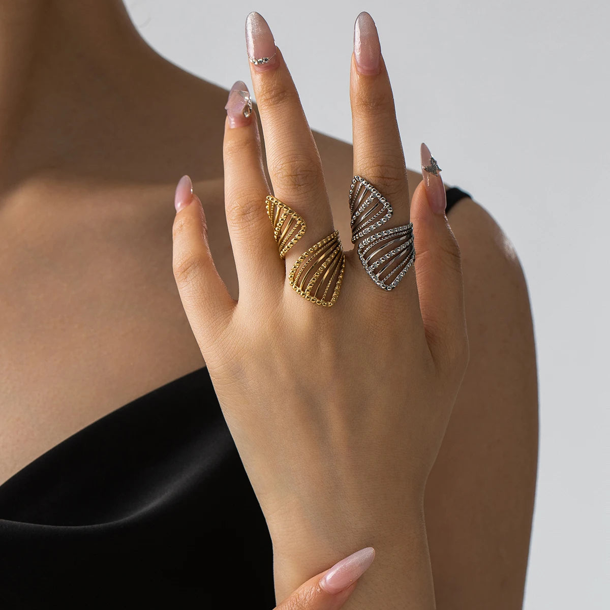 Nivara Split Ring: Eleganz in Perfektion