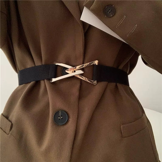 Viara V-Buckle Taillengürtel – Eleganz trifft auf Funktionalität