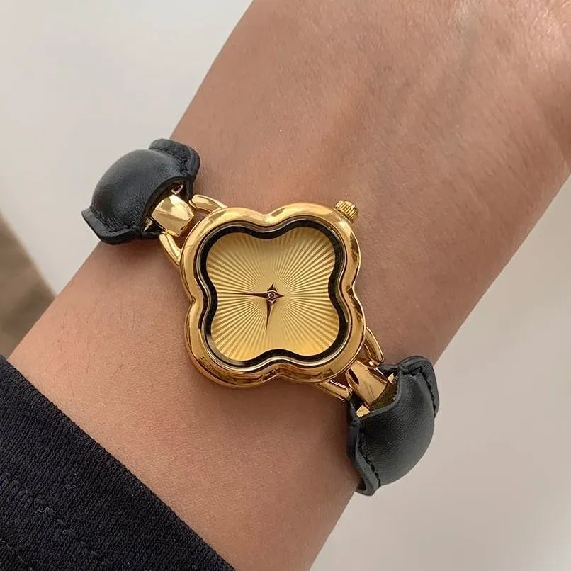 Regalia Vierblatt-Uhr: Zeitlose Eleganz in Perfektion