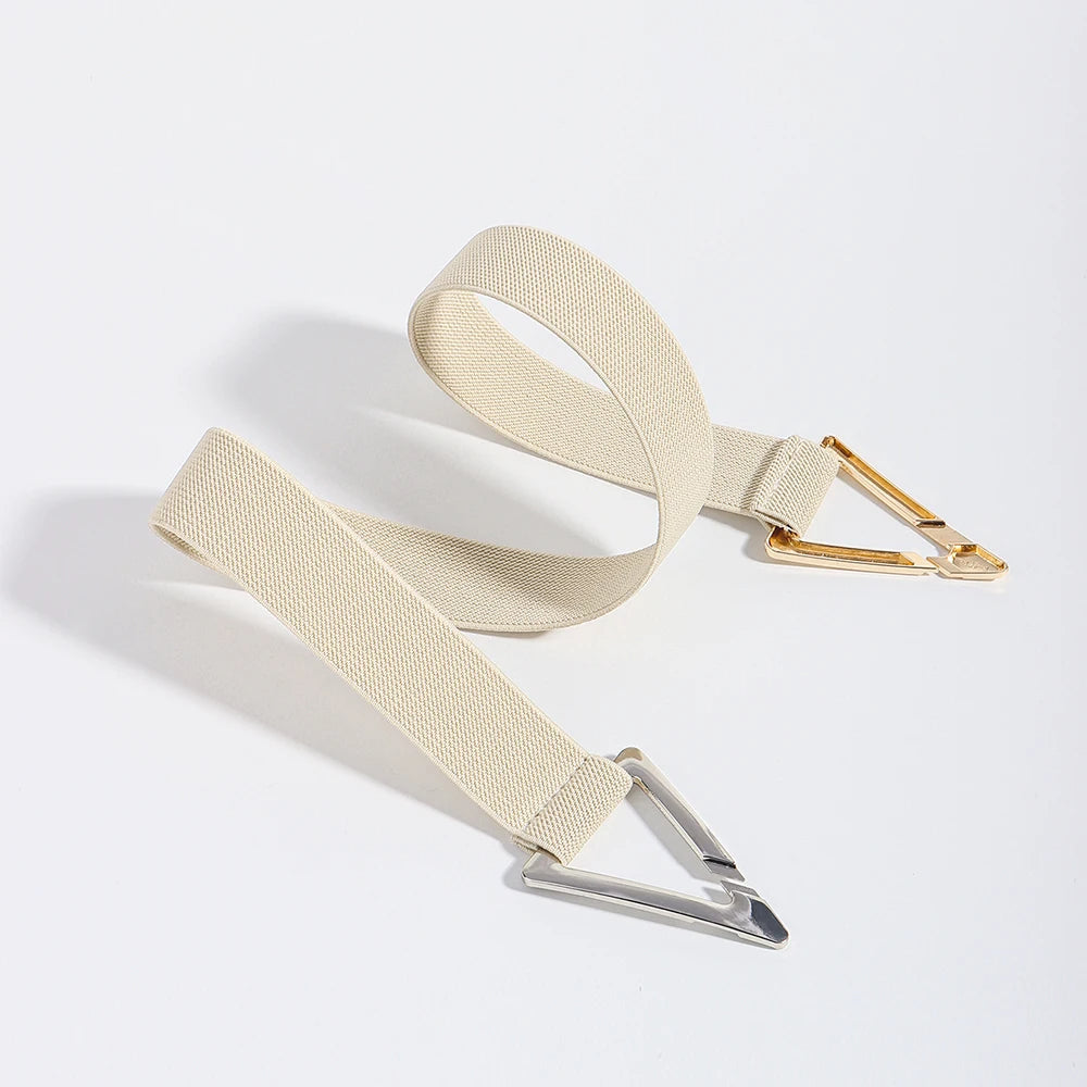 Viara V-Buckle Taillengürtel – Eleganz trifft auf Funktionalität