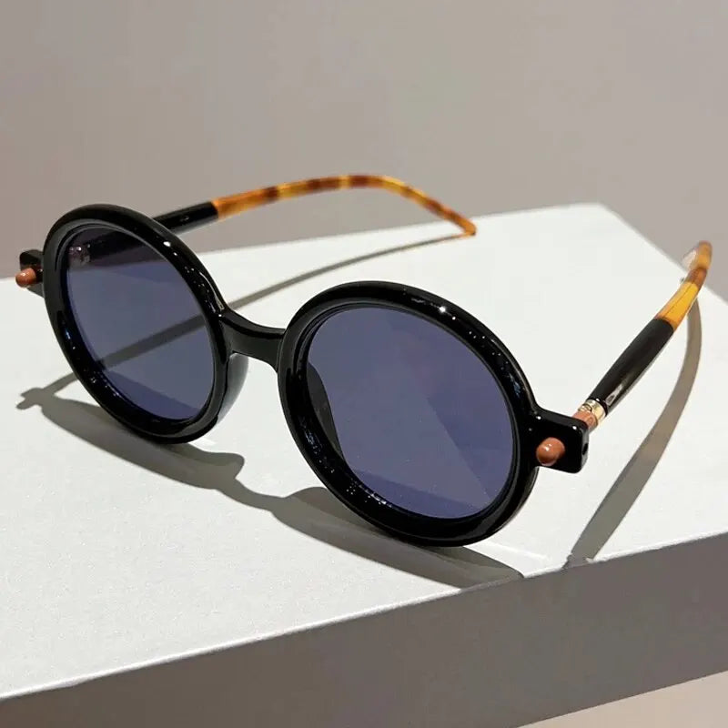 Celeste Vintage Rundrahmen – Zeitlose Eleganz in jedem Detail