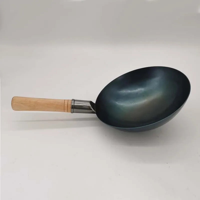 BELALANG Schmiedeeiserner Wok – Kompakte Eleganz für Feinschmecker