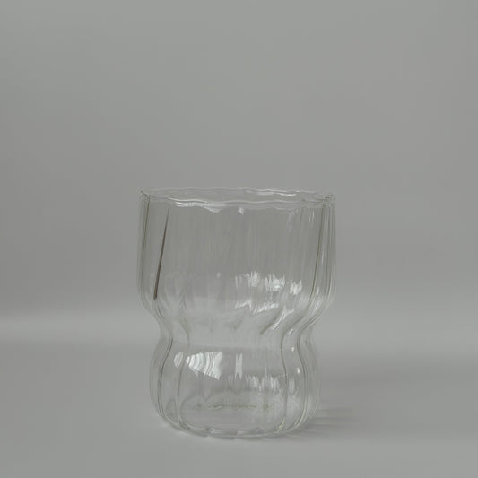 „Dawn Cup – Eleganz für den perfekten Start in den Tag“