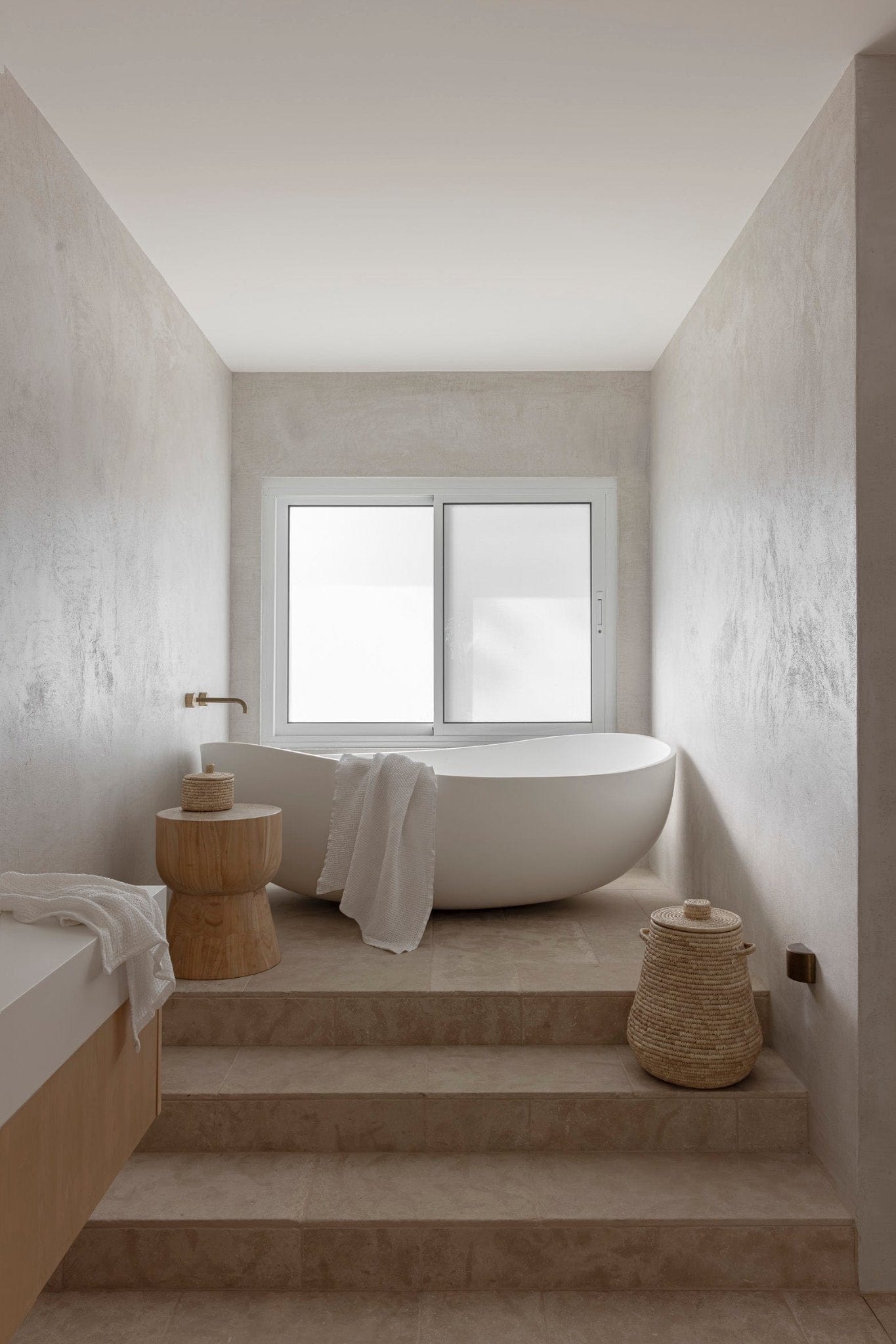 Elegantes Handtuch aus handgewebtem Stoff - Reinweiß