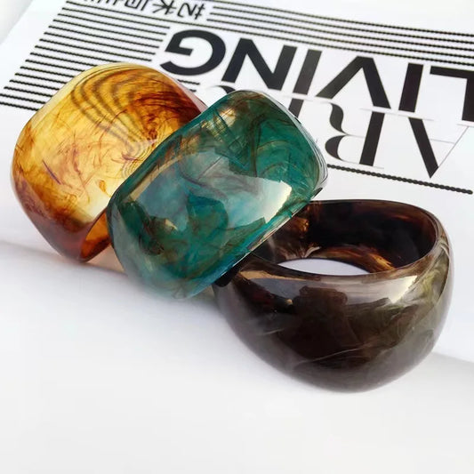 Geneviève: Elegantes Unregelmäßiges Armband