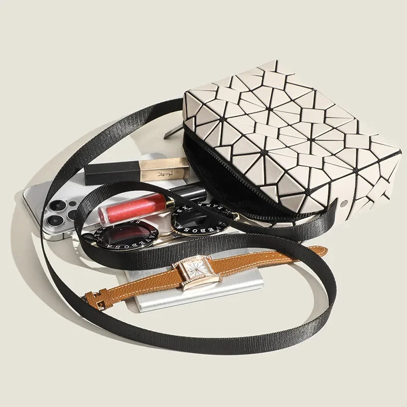 Prism Schultertasche: Eleganz trifft Funktionalität