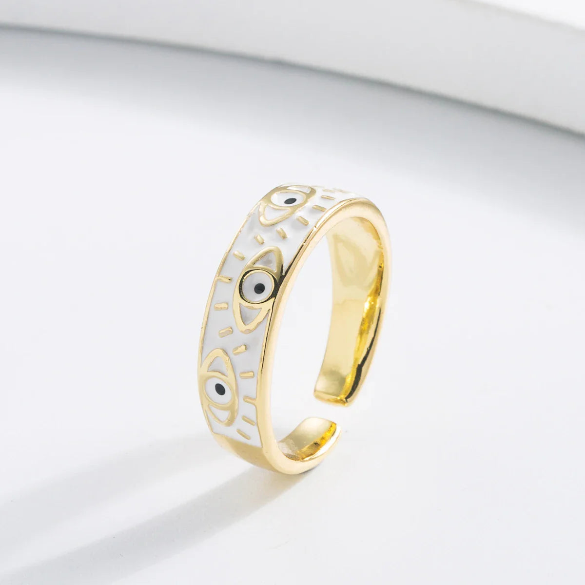 Ewiger Blick: Der Ring der Unendlichkeit