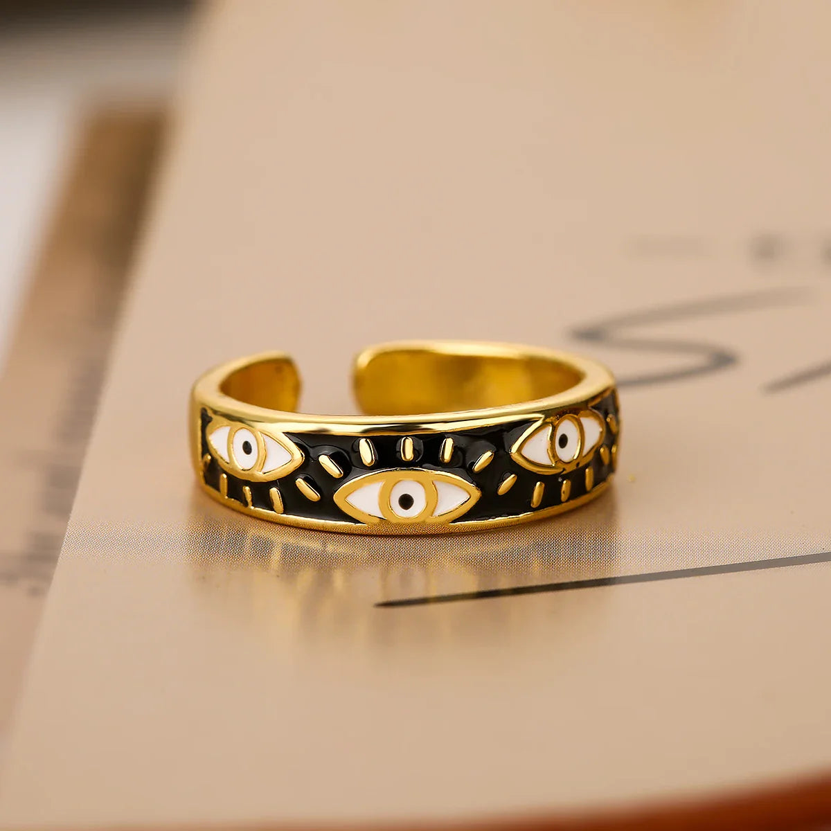 Ewiger Blick: Der Ring der Unendlichkeit