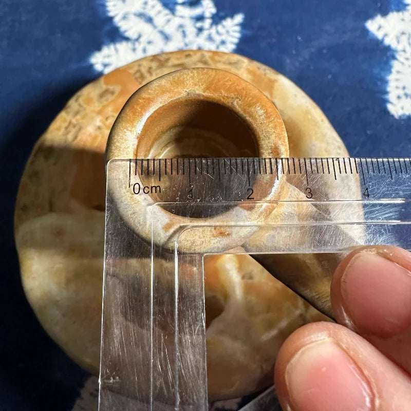 Eleganter Keramik Teelichthalter im Retro-Stil – Zeitlose Dekoration für Wohnräume und Garten