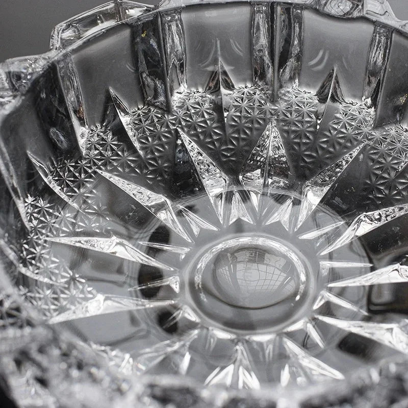 Eleganter Kristallglas-Aschenbecher