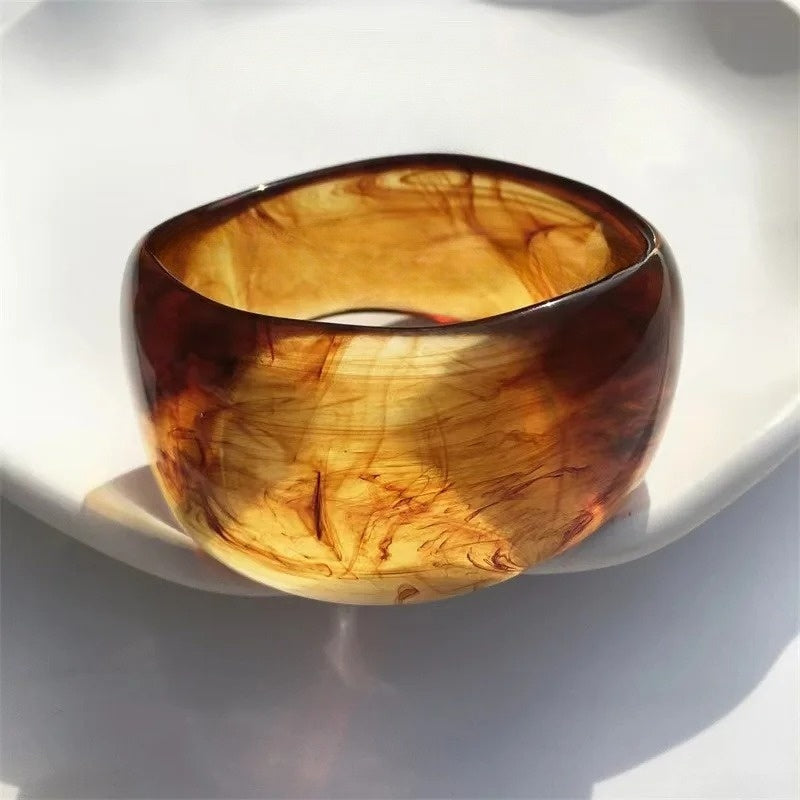 Geneviève: Elegantes Unregelmäßiges Armband