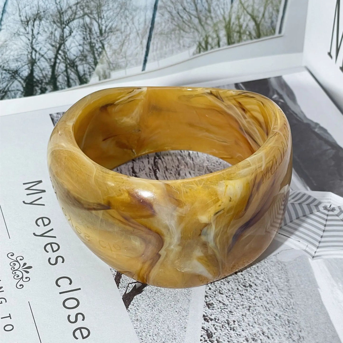 Geneviève: Elegantes Unregelmäßiges Armband