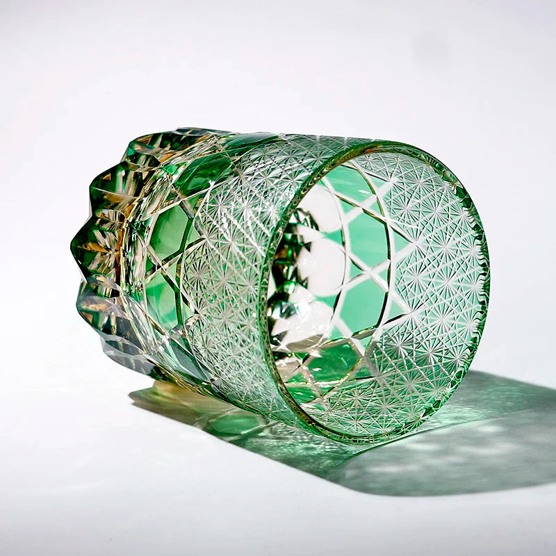 Kiriko-Kristallglas: Meisterhafte japanische Handwerkskunst