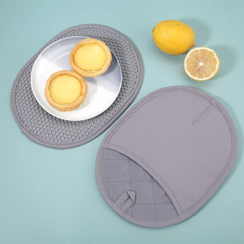 Atheltichub Silikon Topflappen – Hitzebeständiger Küchenheld 🖤