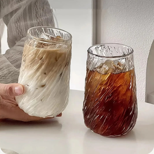 Eleganter Streifen-Glasbecher 400ML – Stilvolle Kaffeekultur