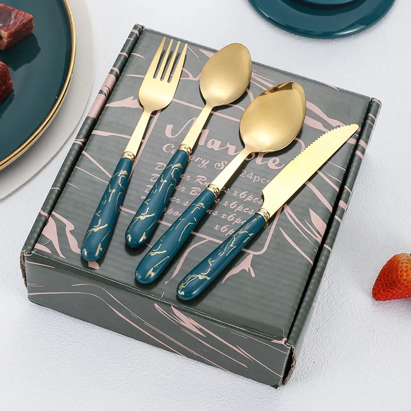 „Exquisites 24-teiliges Edelstahl-Besteckset mit Marmorgriff für gehobene Anlässe“