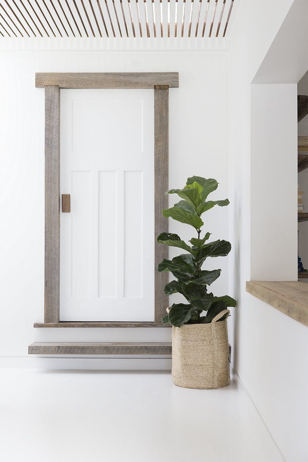 „Eleganter Wäschekorb aus Naturmaterialien“