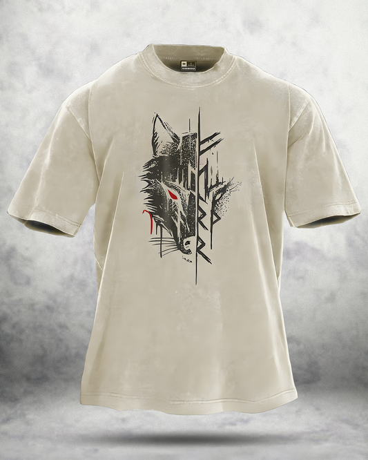 WOLF RED EYE: Vintage-Style T-Shirt