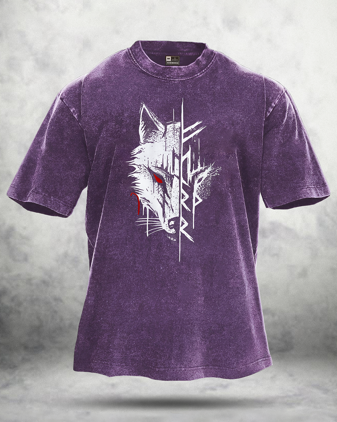 WOLF RED EYE: Vintage-Style T-Shirt