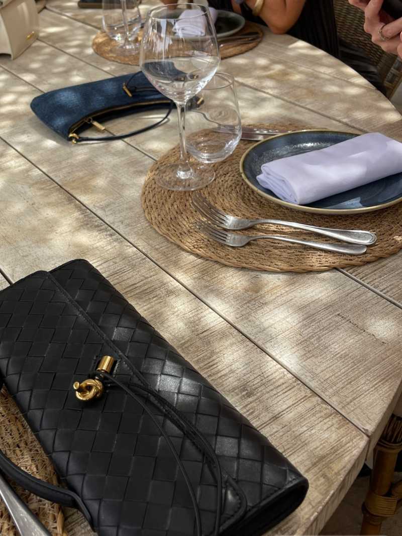 Elegante Gewebte Tasche Bianca