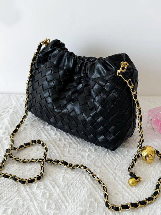 Umhängetasche Claire: Eleganz trifft Funktionalität