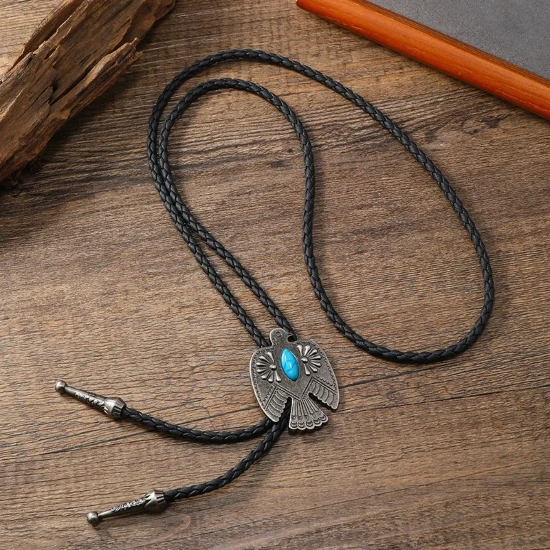 Renegade Tribal Bolo Tie: Stilvolles Statement für Individualisten