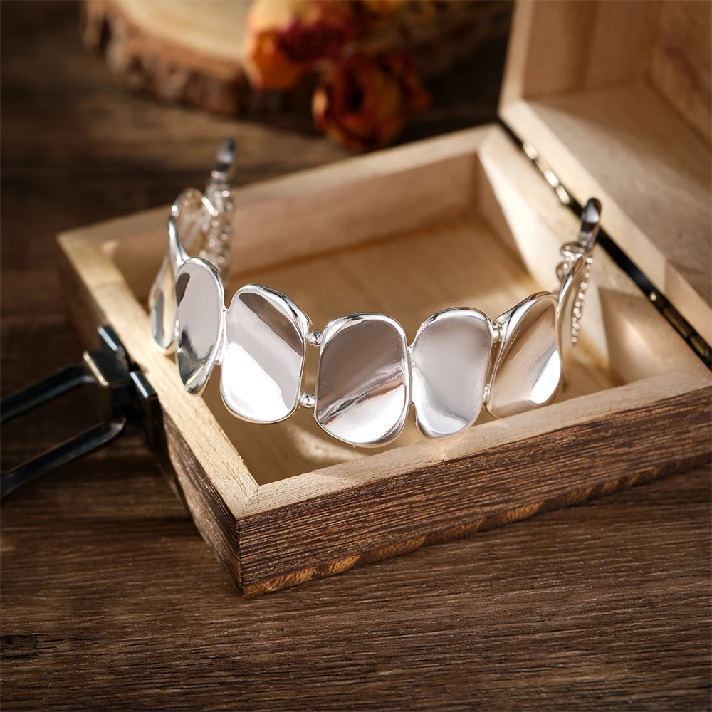 Avanti: Elegantes Apple Watch Armband für anspruchsvolle Stilbewusste