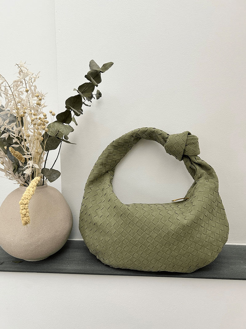 Elegante Wildledertasche in mittlerer Größe