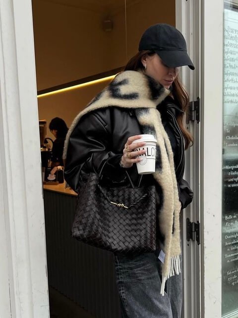 „Gewebte Tasche Lucia – Eleganz in jedem Detail“