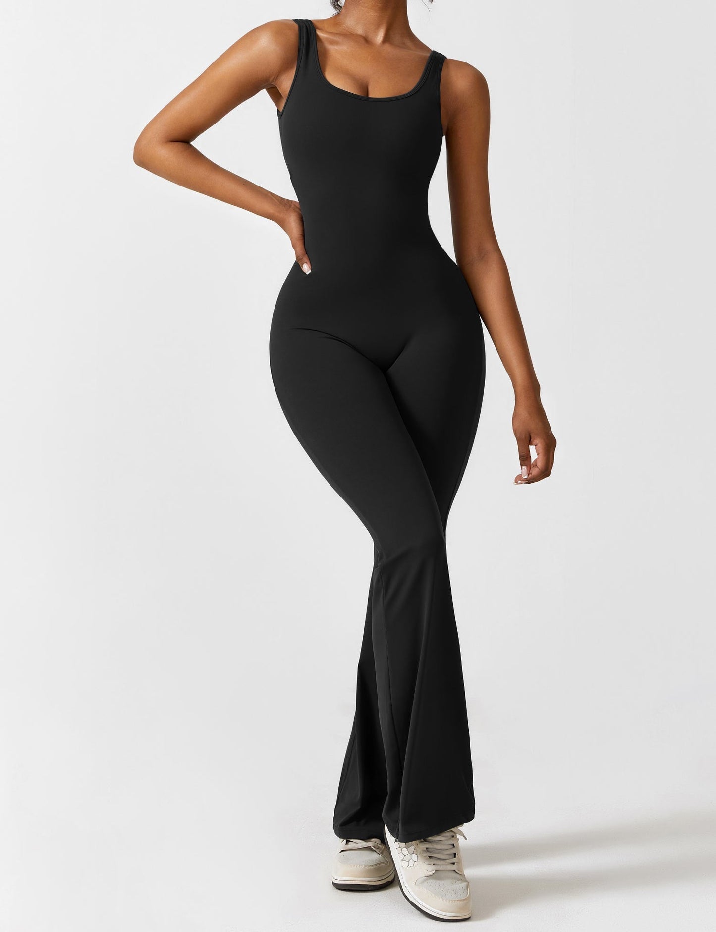 Ironfit Jumpsuit mit V-Rücken und Schlaghose