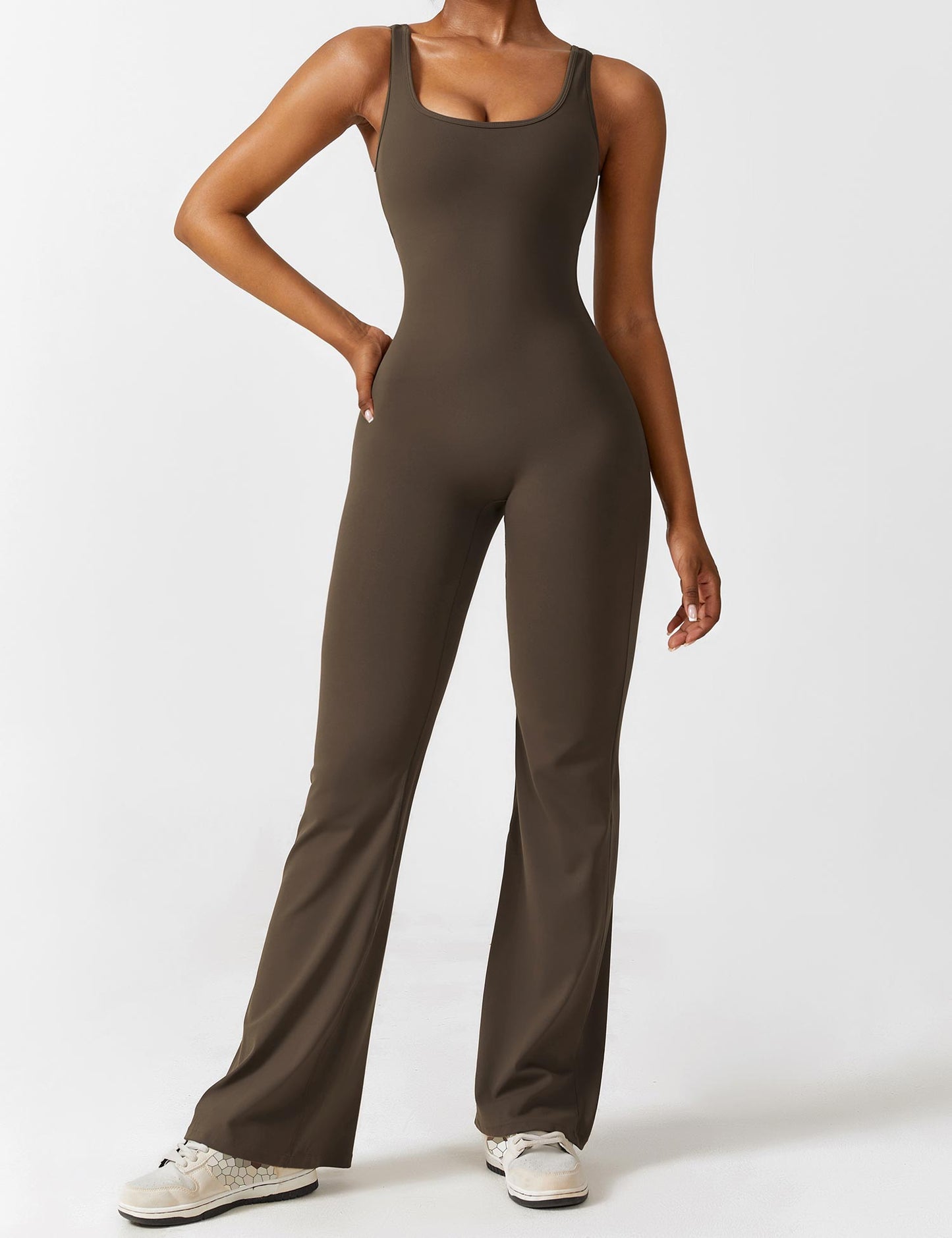 Ironfit Jumpsuit mit V-Rücken und Schlaghose