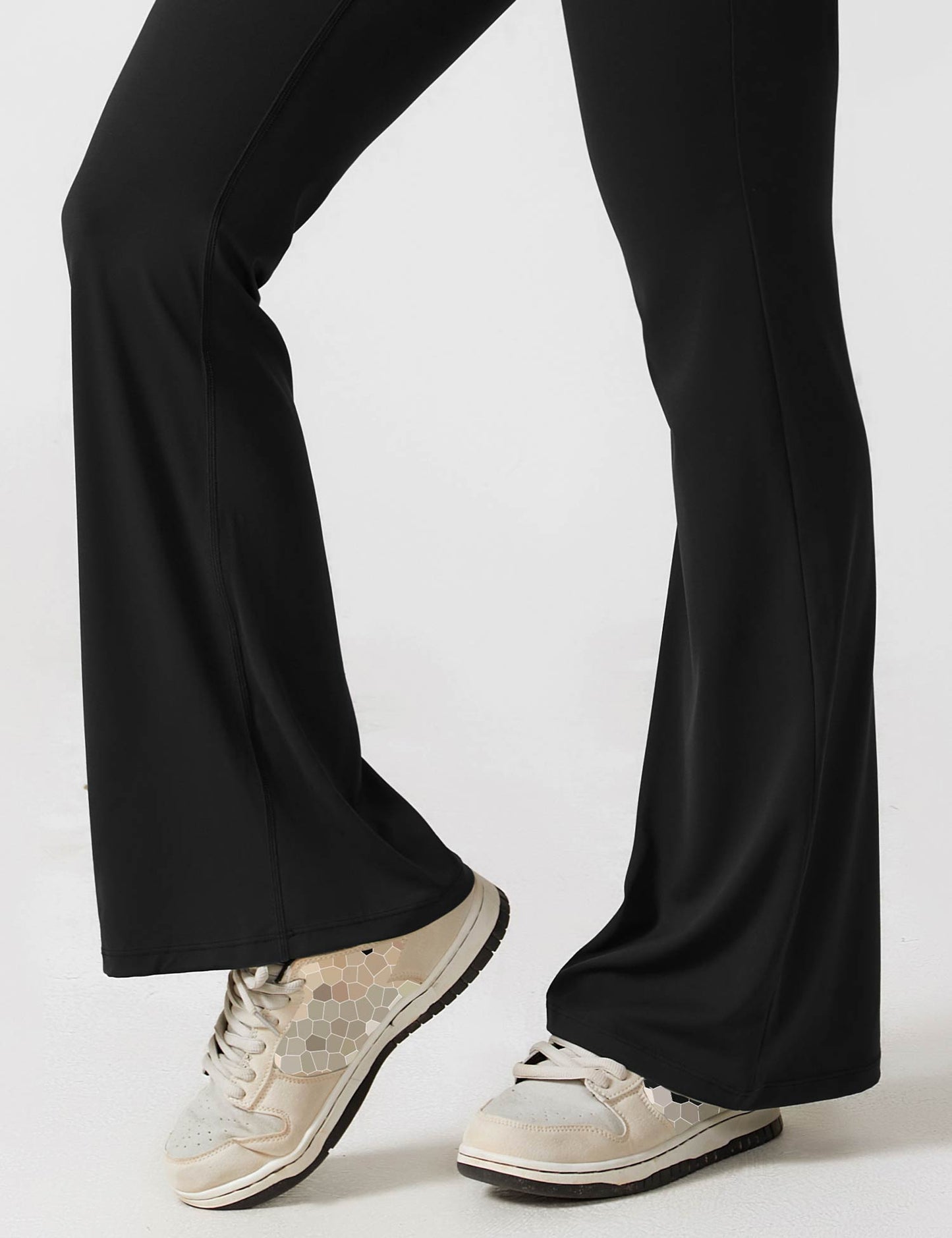 Ironfit Jumpsuit mit V-Rücken und Schlaghose