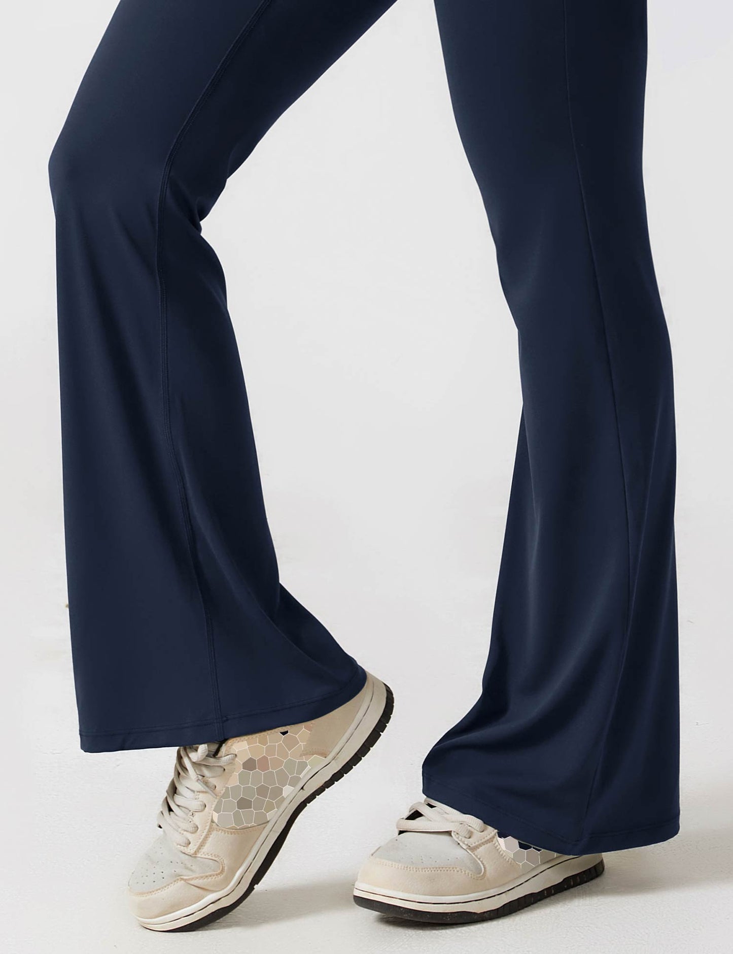 Ironfit Jumpsuit mit V-Rücken und Schlaghose