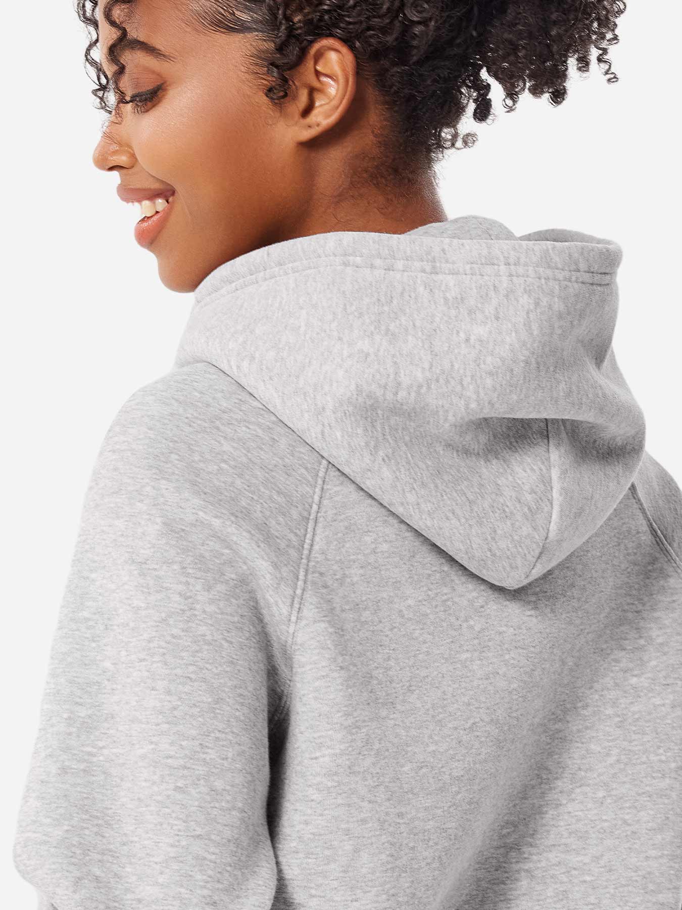 Ironfit Saavedra Fleece Hoodie: Stilvoller Komfort für aktive Momente