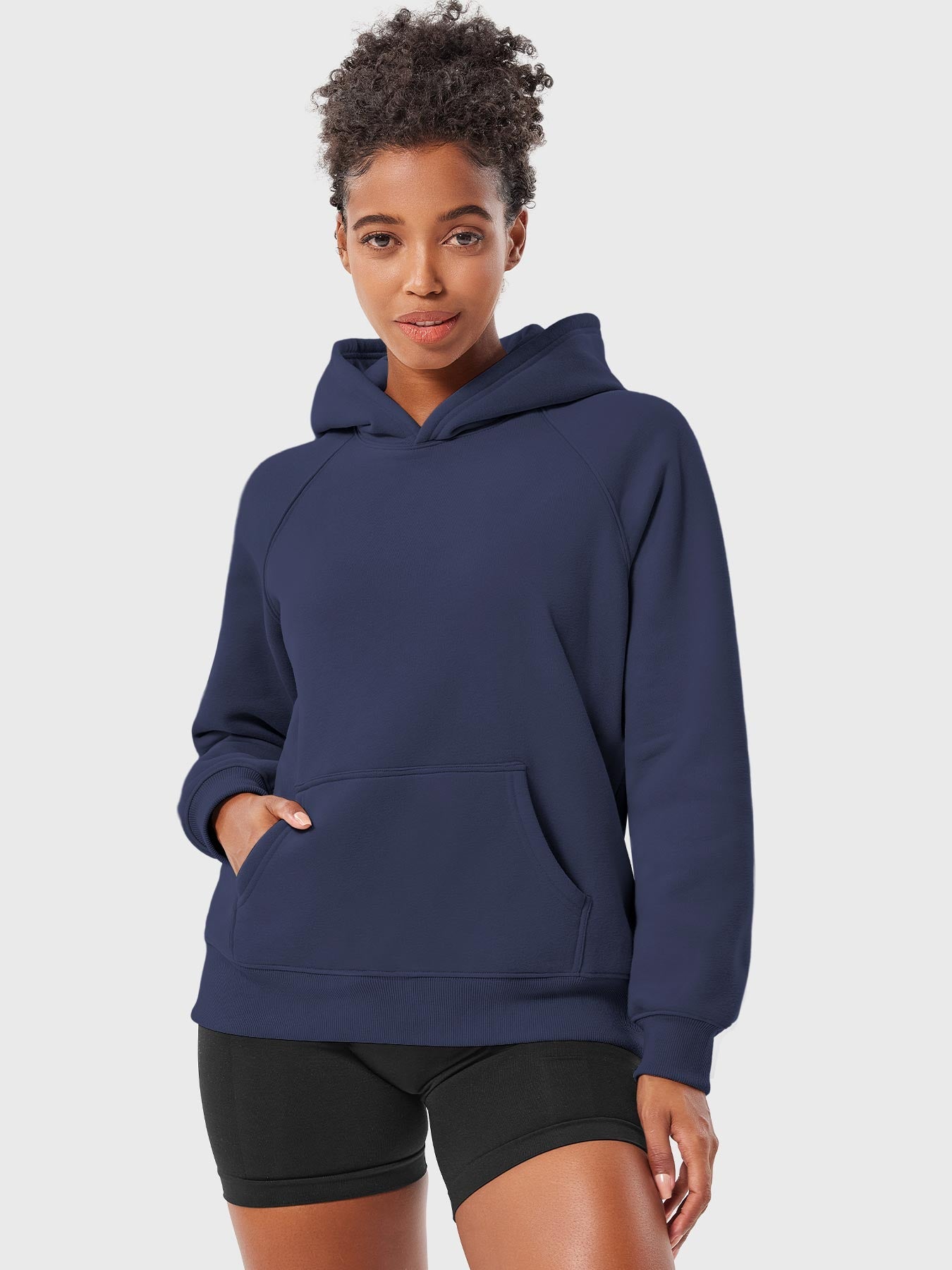 Ironfit Saavedra Fleece Hoodie: Stilvoller Komfort für aktive Momente