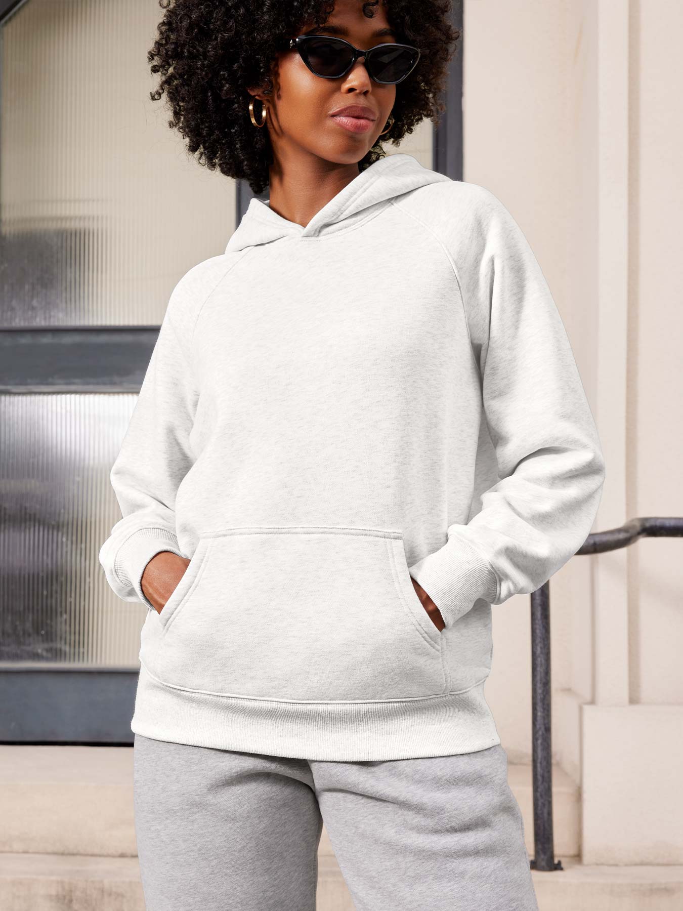 Ironfit Saavedra Fleece Hoodie: Stilvoller Komfort für aktive Momente