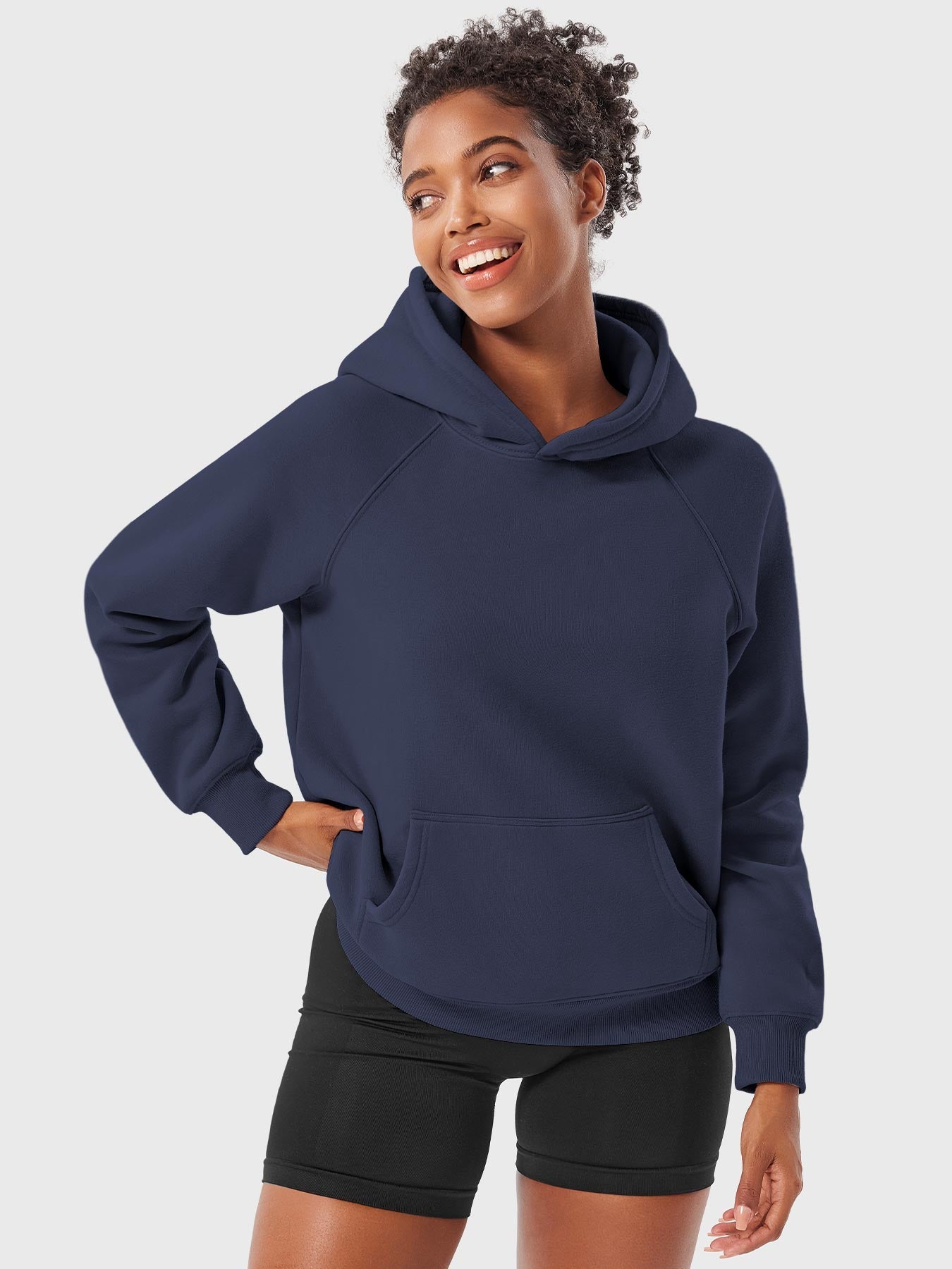 Ironfit Saavedra Fleece Hoodie: Stilvoller Komfort für aktive Momente