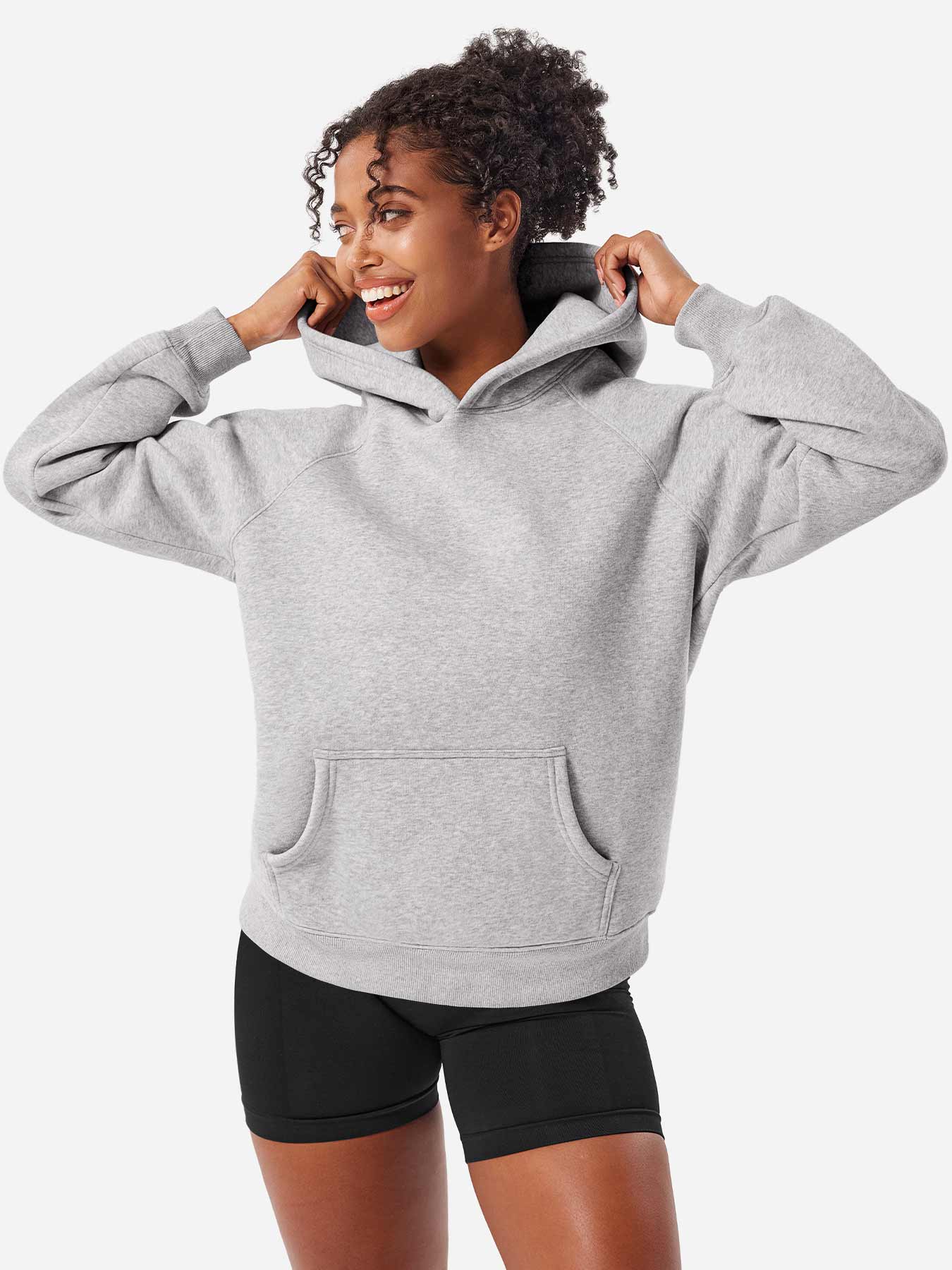 Ironfit Saavedra Fleece Hoodie: Stilvoller Komfort für aktive Momente