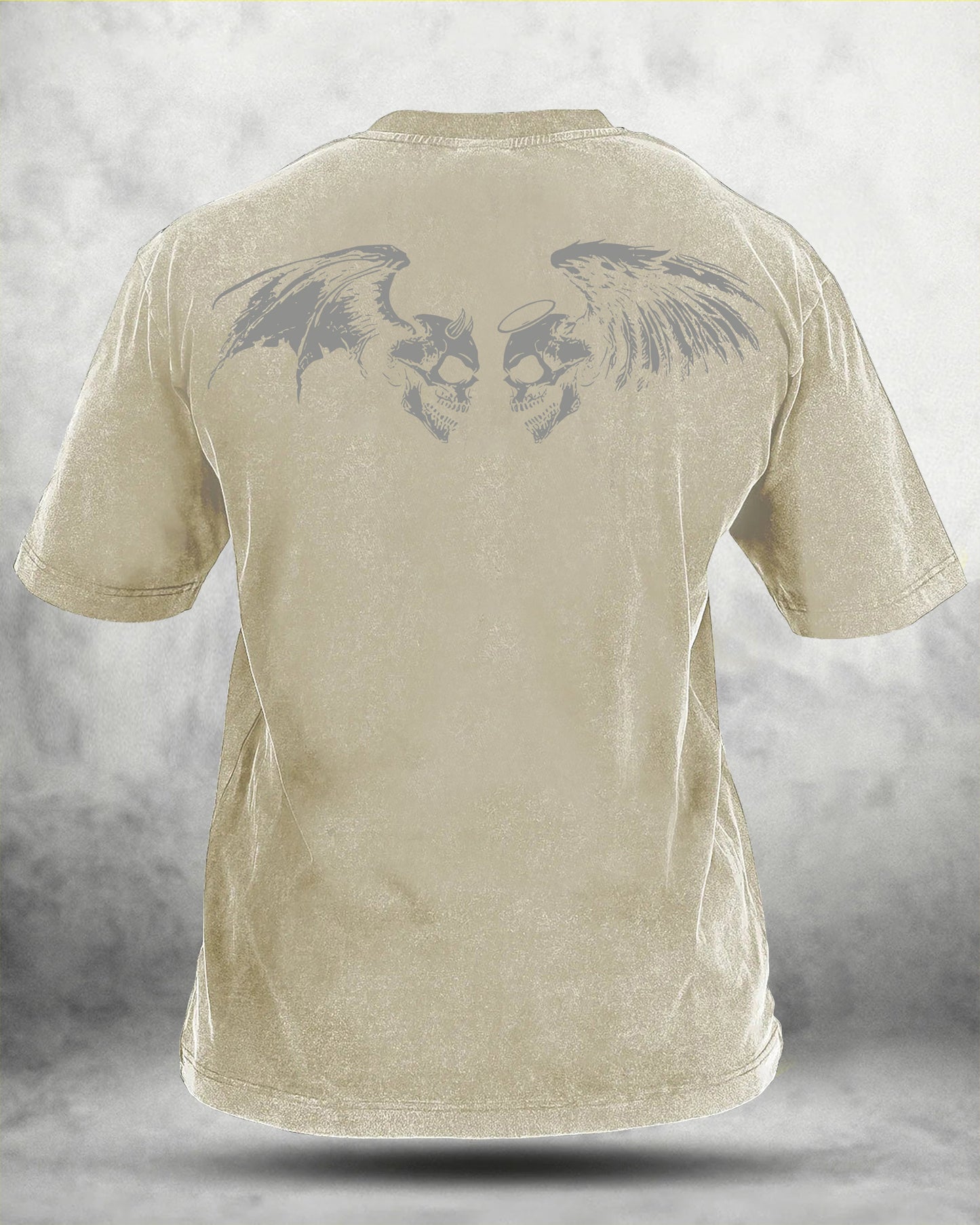 SKUL WING: Vintage-Style T-Shirt mit Flair