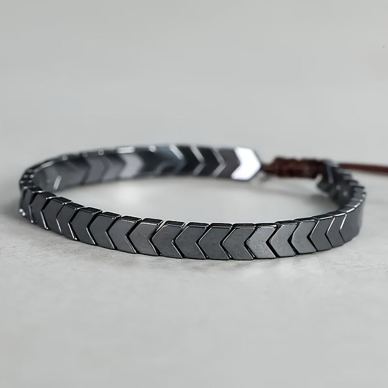 Arrowline Hämatitarmband – Eleganz trifft auf Kraft