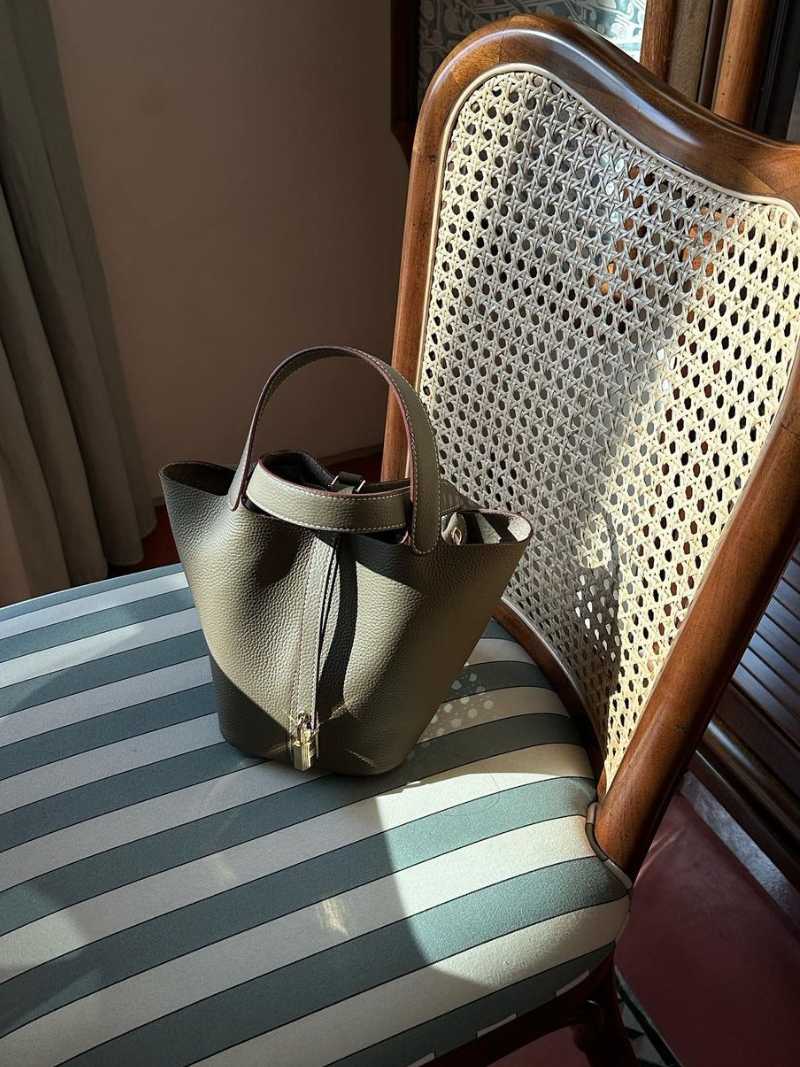 „Sac Pia: Eleganz trifft Funktionalität“